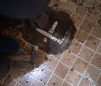 经开区卫生间漏水维修公司为您分享下卫生间渗水如何处理及注意事项